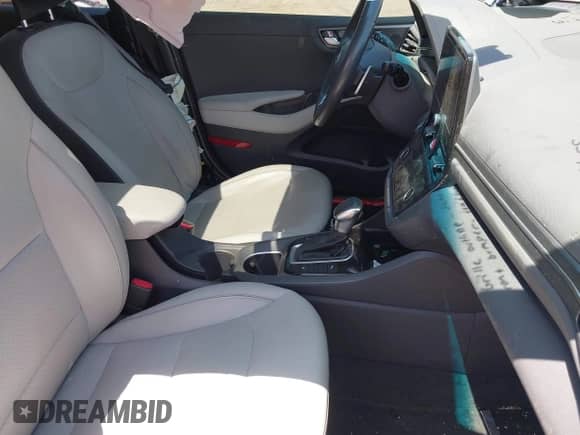 2022 Hyundai Ioniq Limited с VIN KMHC05LC5NU270689, выставлен на аукционе IAAI как лот 42239690 с пробегом 59 707 миль миль и . История ставок и продаж доступна на DreamBid. Изображение 5.