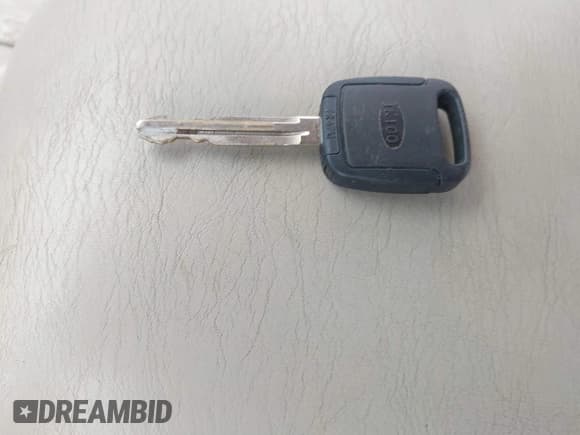 ✅ 2003 Toyota Avalon XL • VIN: 4T1BF28B33U277212 • Лот: 43537316. Опубликован ранее на IAAI с пробегом 141 724 миль. Бесплатный доступ к архиву аукционных продаж из США и подробный отчёт об истории автомобиля на DreamBid. Изображение 11.