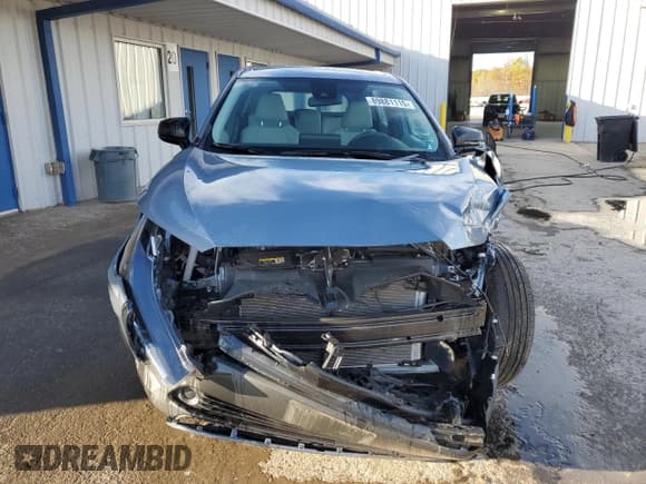 ✅ 2022 Toyota Corolla Cross L • VIN: 7MUAAABG9NV034823 • Lot: 89881115. Listed on Copart with 21,466 mi. Free auction sales archive from the USA and detailed vehicle history report at DreamBid. Image 5.