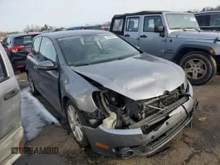 ✅ 2010 Volkswagen Golf TDI • VIN: WVWMM7AJ1AW385136 • Lot: 43500965. Wystawiony na Copart z przebiegiem Nie podano. Bezpłatny archiwum sprzedaży aukcyjnych z USA i szczegółowy raport historii pojazdu na DreamBid. Zdjęcie 4.