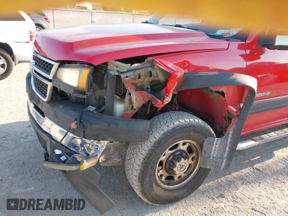 ✅ 2006 Chevrolet Silverado 2500HD LT3 • VIN: 1GCHK23U16F231731 • Lot: 43749635. Listed on IAAI with 181,834 mi. Free auction sales archive from the USA and detailed vehicle history report at DreamBid. Image 6.