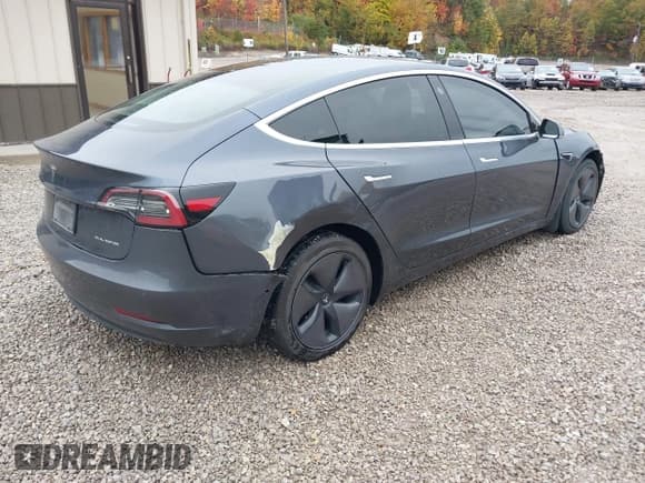 ✅ 2020 Tesla Model 3 Long Range • VIN: 5YJ3E1EB3LF635623 • Лот: 43533062. Опубликован ранее на IAAI с пробегом 68 997 миль. Бесплатный доступ к архиву аукционных продаж из США и подробный отчёт об истории автомобиля на DreamBid. Изображение 4.
