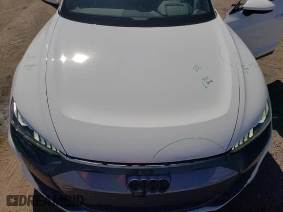 ✅ 2022 Audi e-tron GT Premium Plus • VIN: WAUFJBFW8N7010379 • Lot: 72908444. Listed on Copart with 16,623 mi. Free auction sales archive from the USA and detailed vehicle history report at DreamBid. Image 11.