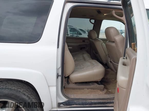 ✅ 2002 Chevrolet Suburban LT • VIN: 1GNEC16Z02J222731 • Лот: 43533614. Опубликован ранее на IAAI с пробегом 217 145 миль. Бесплатный доступ к архиву аукционных продаж из США и подробный отчёт об истории автомобиля на DreamBid. Изображение 8.