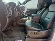 ✅ 2020 Chevrolet Silverado 1500 RST • VIN: 3GCUYEEL0LG183023 • Лот: 70036155. Опубликован ранее на Copart с пробегом 64 717 миль. Бесплатный доступ к архиву аукционных продаж из США и подробный отчёт об истории автомобиля на DreamBid. Изображение 7.