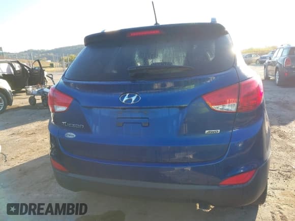 ✅ 2015 Hyundai Tucson Limited • VIN: KM8JUCAGXFU967363 • Lot: 43193382. Wystawiony na IAAI z przebiegiem 123 507 mil. Bezpłatny archiwum sprzedaży aukcyjnych z USA i szczegółowy raport historii pojazdu na DreamBid. Zdjęcie 17.