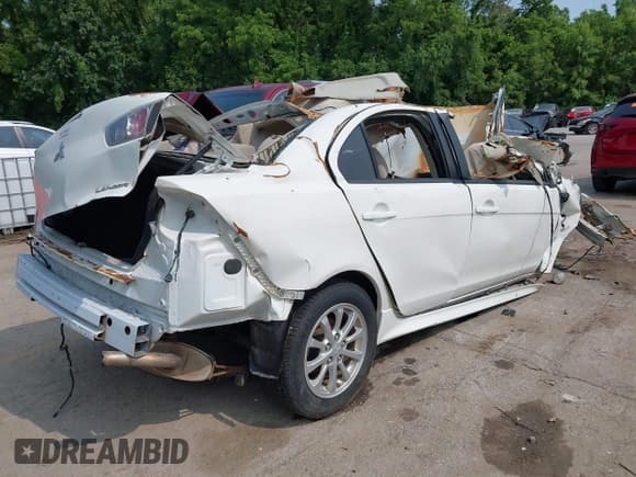✅ 2012 Mitsubishi Lancer SE • VIN: JA32V2FW3CU028842 • Lot: 42321416. Listed on IAAI with Not provided. Free auction sales archive from the USA and detailed vehicle history report at DreamBid. Image 4.