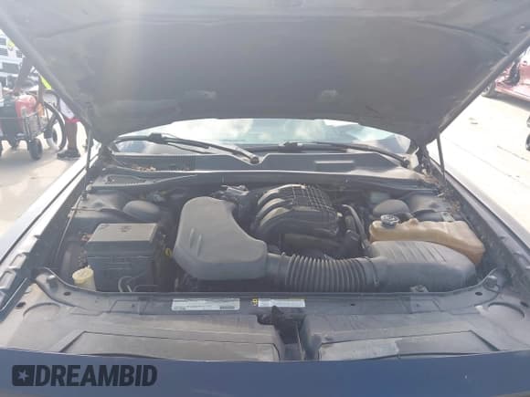 ✅ 2011 Dodge Challenger • VIN: 2B3CJ4DG5BH542655 • Lot: 42580474. Listed on IAAI with 250,322 mi. Free auction sales archive from the USA and detailed vehicle history report at DreamBid. Image 10.