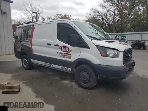 ✅ 2019 Ford Transit • VIN: 1FTYR1YM6KKA84628 • Lot: 89522665. Listed on Copart with 230,687 mi. Free auction sales archive from the USA and detailed vehicle history report at DreamBid. Image 4.
