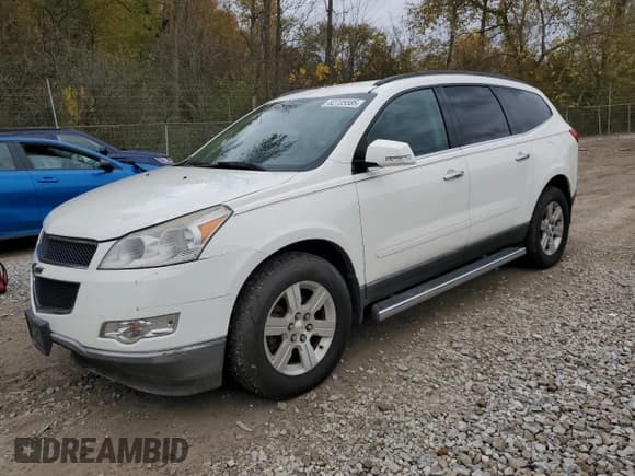 ✅ 2012 Chevrolet Traverse 1LT • VIN: 1GNKVGED8CJ195205 • Lot: 82735585. Wystawiony na Copart z przebiegiem Nie podano. Bezpłatny archiwum sprzedaży aukcyjnych z USA i szczegółowy raport historii pojazdu na DreamBid. Zdjęcie 1.
