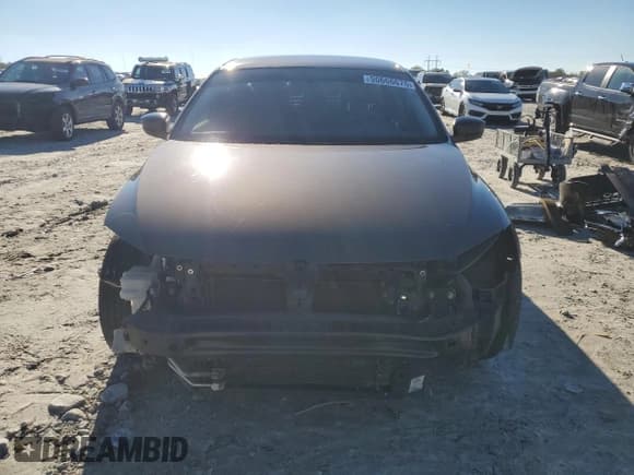 ✅ 2013 Volkswagen Jetta • VIN: 3VW2K7AJ3DM271881 • Лот: 90666675. Опубликован ранее на Copart с пробегом 186 249 миль. Бесплатный доступ к архиву аукционных продаж из США и подробный отчёт об истории автомобиля на DreamBid. Изображение 5.