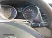 2014 Hyundai Elantra SE z VIN 5NPDH4AE2EH480449, wystawiony jako IAAI lot #43419673 z przebiegiem 108 709 mil mil oraz . Historia ofert i sprzedaży dostępna na DreamBid. Obrazek 7.