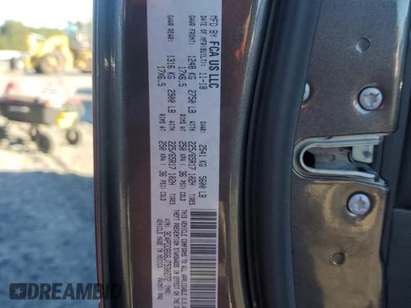 ✅ 2018 Dodge Journey SXT • VIN: 3C4PDDBG6JT530272 • Lot: 86257445. Listed on Copart with 88,189 mi. Free auction sales archive from the USA and detailed vehicle history report at DreamBid. Image 12.