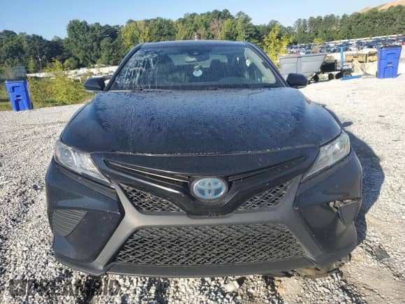 2020 Toyota Camry Hybrid SE z VIN 4T1J31AK3LU011990, wystawiony jako Copart lot #70181845 z przebiegiem 173 265 mil mil oraz Szkoda całkowita • Salvage title. Historia ofert i sprzedaży dostępna na DreamBid. Obrazek 5.