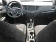 2020 Hyundai Accent SE z VIN 3KPC24A67LE114753, wystawiony jako Copart lot #50543134 z przebiegiem 71 180 mil mil oraz . Historia ofert i sprzedaży dostępna na DreamBid. Obrazek 8.