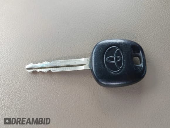 ✅ 2008 Toyota Tundra • VIN: 5TFBV54138X048122 • Lot: 42723190. Listed on IAAI with 337,044 mi. Free auction sales archive from the USA and detailed vehicle history report at DreamBid. Image 11.