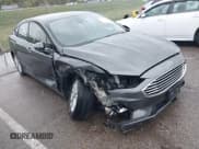 ✅ 2020 Ford Fusion SE • VIN: 3FA6P0LUXLR250747 • Lot: 43575932. Wystawiony na IAAI z przebiegiem 43 885 mil. Bezpłatny archiwum sprzedaży aukcyjnych z USA i szczegółowy raport historii pojazdu na DreamBid. Zdjęcie 1.