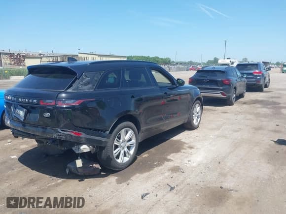 ✅ 2019 Land Rover Range Rover Velar S • VIN: SALYB2EXXKA215597 • Лот: 42577983. Опубликован ранее на IAAI с пробегом 84 006 миль. Бесплатный доступ к архиву аукционных продаж из США и подробный отчёт об истории автомобиля на DreamBid. Изображение 4.