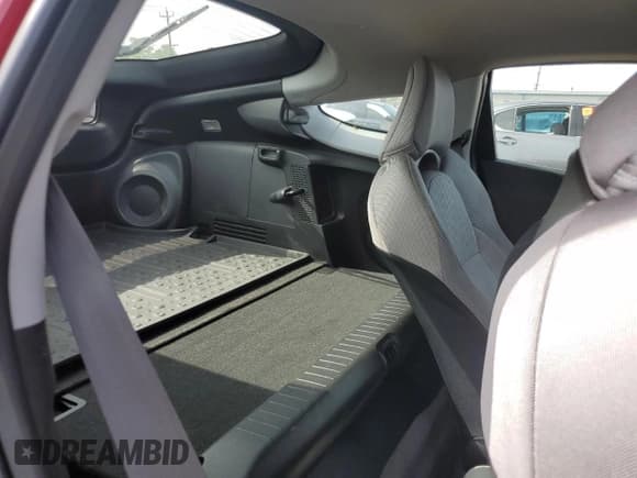 ✅ 2011 Honda CR-Z EX • VIN: JHMZF1D66BS005753 • Лот: 81098735. Опубликован ранее на Copart с пробегом 121 145 миль. Бесплатный доступ к архиву аукционных продаж из США и подробный отчёт об истории автомобиля на DreamBid. Изображение 10.