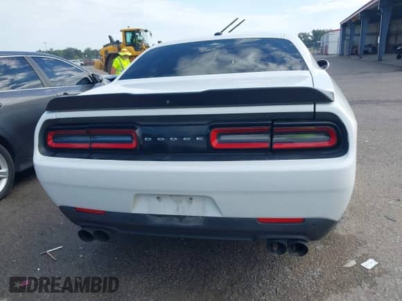 2019 Dodge Challenger R/T with VIN 2C3CDZBT4KH659621, listed as a IAAI auction lot 43359652 with 103,831 mi miles and . Bid and sale history available at DreamBid. Image 17.