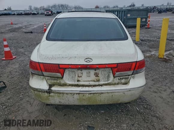 ✅ 2006 Hyundai Azera SE • VIN: KMHFC46F16A132445 • Lot: 93841705. Listed on Copart with 153,819 mi. Free auction sales archive from the USA and detailed vehicle history report at DreamBid. Image 6.