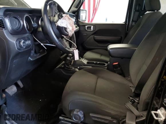 ✅ 2020 Jeep Wrangler Unlimited Sport S • VIN: 1C4HJXDGXLW185403 • Lot: 67905555. Listed on Copart with 44,267 mi. Free auction sales archive from the USA and detailed vehicle history report at DreamBid. Image 7.