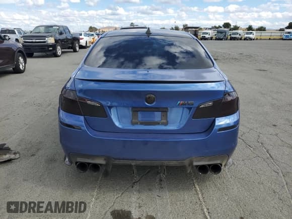 ✅ 2013 BMW M5 • VIN: WBSFV9C58DC773982 • Лот: 84922455. Опубликован ранее на Copart с пробегом 60 707 миль. Бесплатный доступ к архиву аукционных продаж из США и подробный отчёт об истории автомобиля на DreamBid. Изображение 6.