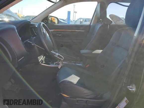 2017 Mitsubishi Outlander SE с VIN JA4AZ3A36HZ014409, выставлен на аукционе Copart как лот 85515095 с пробегом 62 877 миль миль и Списание • Salvage title. История ставок и продаж доступна на DreamBid. Изображение 7.