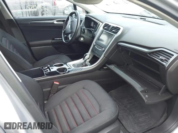 ✅ 2013 Ford Fusion SE • VIN: 3FA6P0HR4DR201856 • Лот: 43263072. Опубликован ранее на IAAI с пробегом Не указан. Бесплатный доступ к архиву аукционных продаж из США и подробный отчёт об истории автомобиля на DreamBid. Изображение 5.