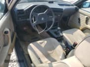 ✅ 1984 BMW 3 Series • VIN: WBAAK7409E8705838 • Lot: 64611465. Wystawiony na Copart z przebiegiem 160 362 mil. Bezpłatny archiwum sprzedaży aukcyjnych z USA i szczegółowy raport historii pojazdu na DreamBid. Zdjęcie 8.