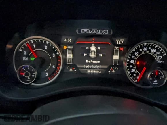 ✅ 2022 Ram 2500 Big Horn • VIN: 3C6UR5DLXNG117846 • Lot: 96195415. Wystawiony na Copart z przebiegiem 94 718 mil. Bezpłatny archiwum sprzedaży aukcyjnych z USA i szczegółowy raport historii pojazdu na DreamBid. Zdjęcie 8.