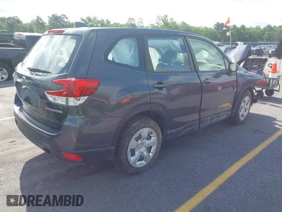 ✅ 2022 Subaru Forester • VIN: JF2SKAAC3NH503999 • Lot: 42373622. Listed on IAAI with 18,430 mi. Free auction sales archive from the USA and detailed vehicle history report at DreamBid. Image 4.