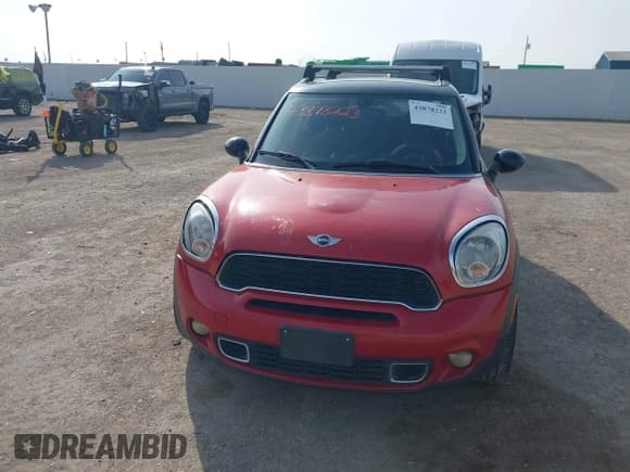 ✅ 2013 MINI Countryman S ALL4 • VIN: WMWZC5C56DWP31910 • Lot: 43878223. Listed on IAAI with 188,190 mi. Free auction sales archive from the USA and detailed vehicle history report at DreamBid. Image 6.