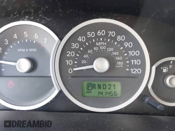 2006 Mercury Mariner Luxury с VIN 4M2YU56106KJ11501, выставлен на аукционе IAAI как лот 42634351 с пробегом 141 456 миль миль и . История ставок и продаж доступна на DreamBid. Изображение 7.