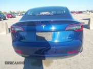 ✅ 2022 Tesla Model 3 Long Range • VIN: 5YJ3E1EB3NF196491 • Lot: 43581396. Wystawiony na IAAI z przebiegiem 46 918 mil. Bezpłatny archiwum sprzedaży aukcyjnych z USA i szczegółowy raport historii pojazdu na DreamBid. Zdjęcie 16.