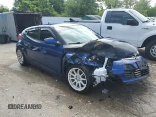 ✅ 2017 Hyundai Veloster • VIN: KMHTC6AD7HU319050 • Lot: 55945284. Wystawiony na Copart z przebiegiem 107 367 mil. Bezpłatny archiwum sprzedaży aukcyjnych z USA i szczegółowy raport historii pojazdu na DreamBid. Zdjęcie 4.