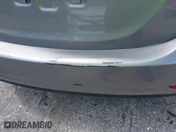 ✅ 2016 Hyundai Elantra SE • VIN: 5NPDH4AE8GH774845 • Lot: 42849543. Listed on IAAI with 122,622 mi. Free auction sales archive from the USA and detailed vehicle history report at DreamBid. Image 6.