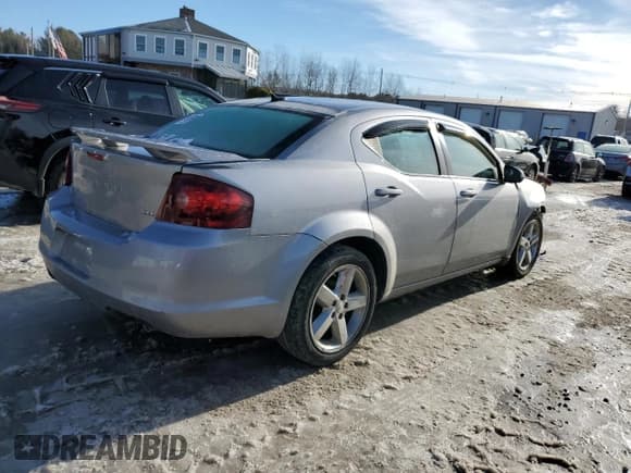 ✅ 2013 Dodge Avenger SXT • VIN: 1C3CDZCG8DN510981 • Lot: 43795845. Wystawiony na Copart z przebiegiem 48 946 mil. Bezpłatny archiwum sprzedaży aukcyjnych z USA i szczegółowy raport historii pojazdu na DreamBid. Zdjęcie 3.