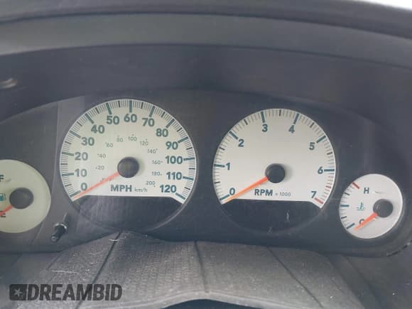 ✅ 2005 Dodge Caravan SXT • VIN: 2D4GP44L95R404212 • Lot: 41807526. Listed on IAAI with Not provided. Free auction sales archive from the USA and detailed vehicle history report at DreamBid. Image 15.