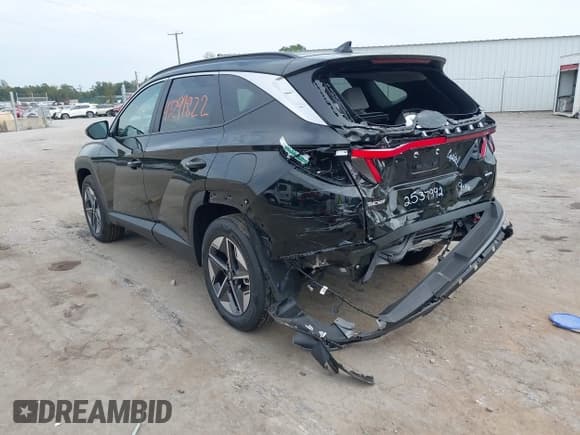 ✅ 2025 Hyundai Tucson SEL Convenience • VIN: 3KMJCCDE3SE017563 • Lot: 43297822. Wystawiony na IAAI z przebiegiem 10 019 mil. Bezpłatny archiwum sprzedaży aukcyjnych z USA i szczegółowy raport historii pojazdu na DreamBid. Zdjęcie 3.