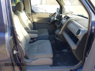 ✅ 2009 Honda Element EX • VIN: 5J6YH28719L005318 • Лот: 43702390. Опубликован ранее на IAAI с пробегом 160 267 миль. Бесплатный доступ к архиву аукционных продаж из США и подробный отчёт об истории автомобиля на DreamBid. Изображение 5.