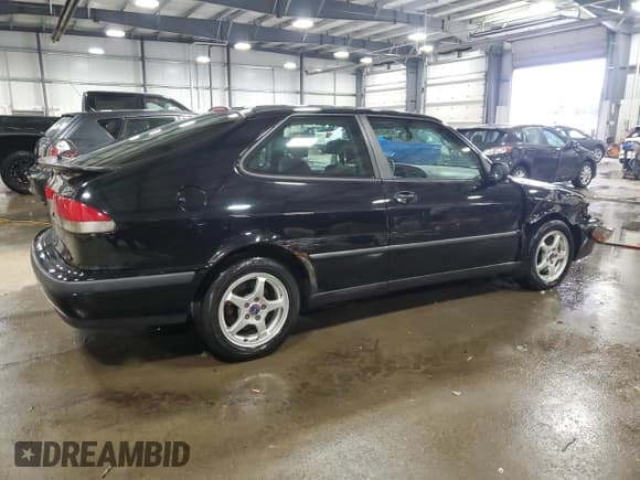 ✅ 2000 Saab 9-3 • VIN: YS3DD38H6Y2039671 • Lot: 82640394. Listed on Copart with 88,449 mi. Free auction sales archive from the USA and detailed vehicle history report at DreamBid. Image 3.