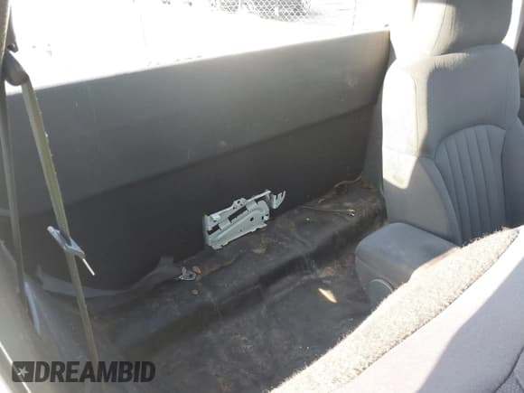 ✅ 2003 Chevrolet S-10 LS • VIN: 1GCCS19H938169557 • Лот: 41286430. Опубликован ранее на IAAI с пробегом 210 048 миль. Бесплатный доступ к архиву аукционных продаж из США и подробный отчёт об истории автомобиля на DreamBid. Изображение 8.