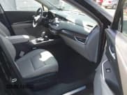 ✅ 2019 Cadillac XT4 FWD Luxury • VIN: 1GYAZAR48KF151748 • Lot: 43609652. Wystawiony na IAAI z przebiegiem 36 272 mil. Bezpłatny archiwum sprzedaży aukcyjnych z USA i szczegółowy raport historii pojazdu na DreamBid. Zdjęcie 5.