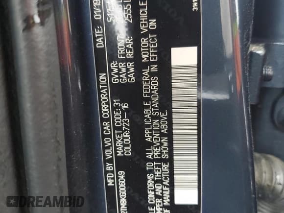 ✅ 2019 Volvo S60 R-Design • VIN: 7JRA22TM8KG006049 • Lot: 51668305. Wystawiony na Copart z przebiegiem 84 575 mil. Bezpłatny archiwum sprzedaży aukcyjnych z USA i szczegółowy raport historii pojazdu na DreamBid. Zdjęcie 14.