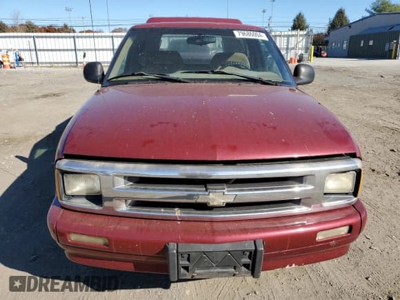 ✅ 1995 Chevrolet S-10 • VIN: 1GCCS1443S8265381 • Лот: 79686004. Опубликован ранее на Copart с пробегом 127 462 миль. Бесплатный доступ к архиву аукционных продаж из США и подробный отчёт об истории автомобиля на DreamBid. Изображение 5.