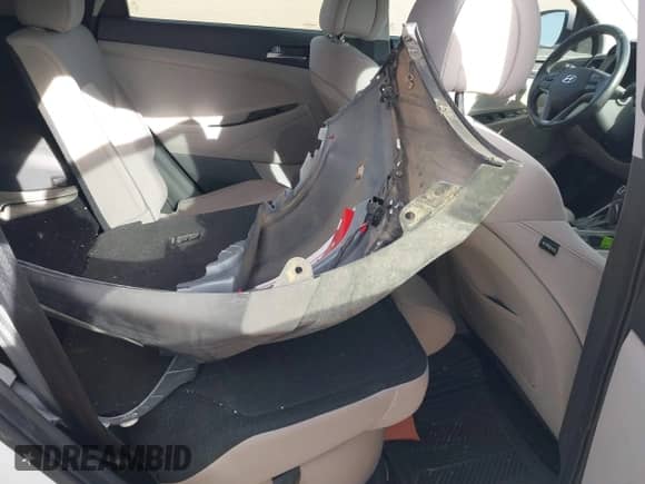 2016 Hyundai Tucson Sport with VIN KM8J3CA2XGU043398, listed as a IAAI auction lot 41133561 with 83,678 mi miles and . Bid and sale history available at DreamBid. Image 21.