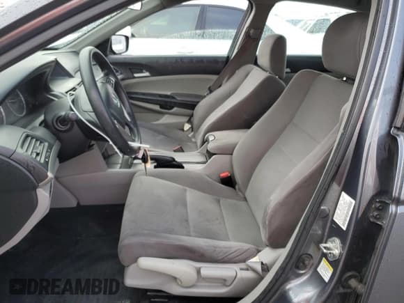 ✅ 2012 Honda Accord LX • VIN: 1HGCP2F31CA010512 • Лот: 44410095. Опубликован ранее на Copart с пробегом 77 533 миль. Бесплатный доступ к архиву аукционных продаж из США и подробный отчёт об истории автомобиля на DreamBid. Изображение 7.