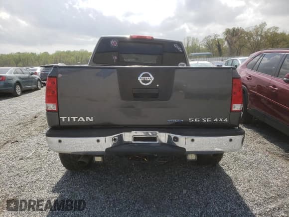 ✅ 2010 Nissan Titan LE • VIN: 1N6BA0EC1AN325055 • Lot: 51471785. Wystawiony na Copart z przebiegiem 137 110 mil. Bezpłatny archiwum sprzedaży aukcyjnych z USA i szczegółowy raport historii pojazdu na DreamBid. Zdjęcie 6.