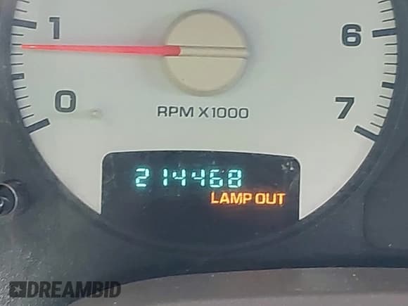 ✅ 2004 Dodge 2500 ST • VIN: 3D7KA28D24G192313 • Lot: 43074955. Wystawiony na IAAI z przebiegiem 214 468 mil. Bezpłatny archiwum sprzedaży aukcyjnych z USA i szczegółowy raport historii pojazdu na DreamBid. Zdjęcie 15.